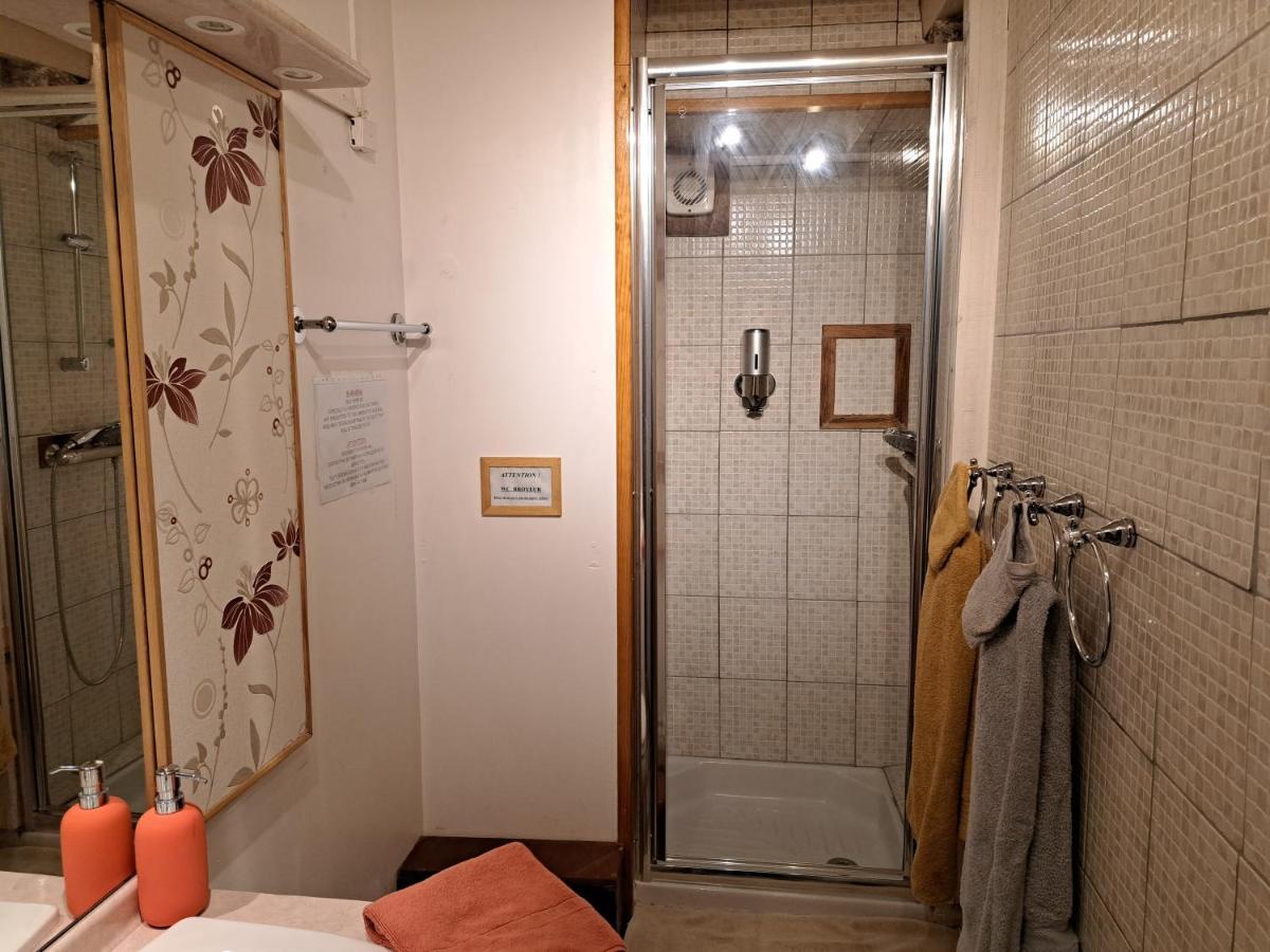 Gite De La Tour De Loire - 65 M2 Au Pied D'Une Tour De Gue Du 17Eme Siecle Mer Eksteriør bilde